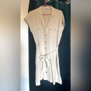 Old Navy beige linen dress